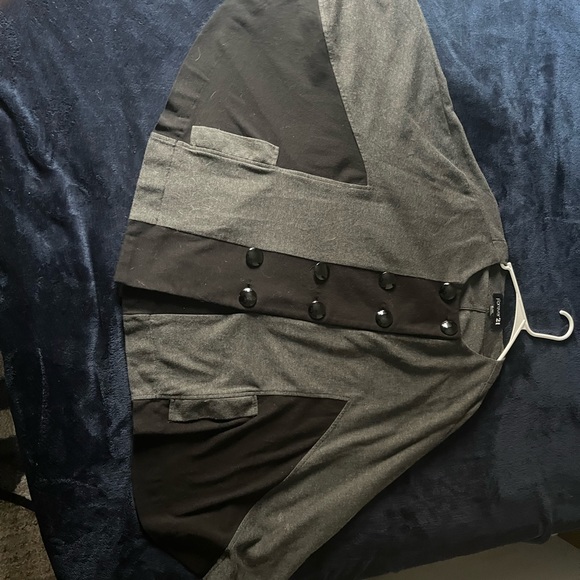 Forever 21 Cape Jacket with pockets - Picture 2 of 5